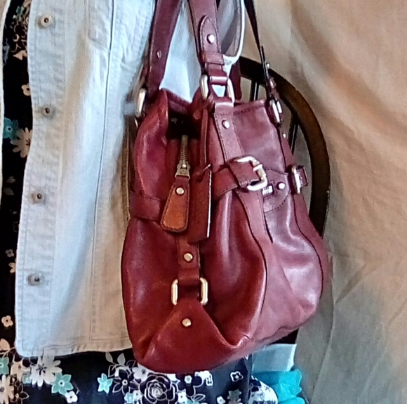 Large Red Fossil Shoulder Bag - Picture 6 of 8